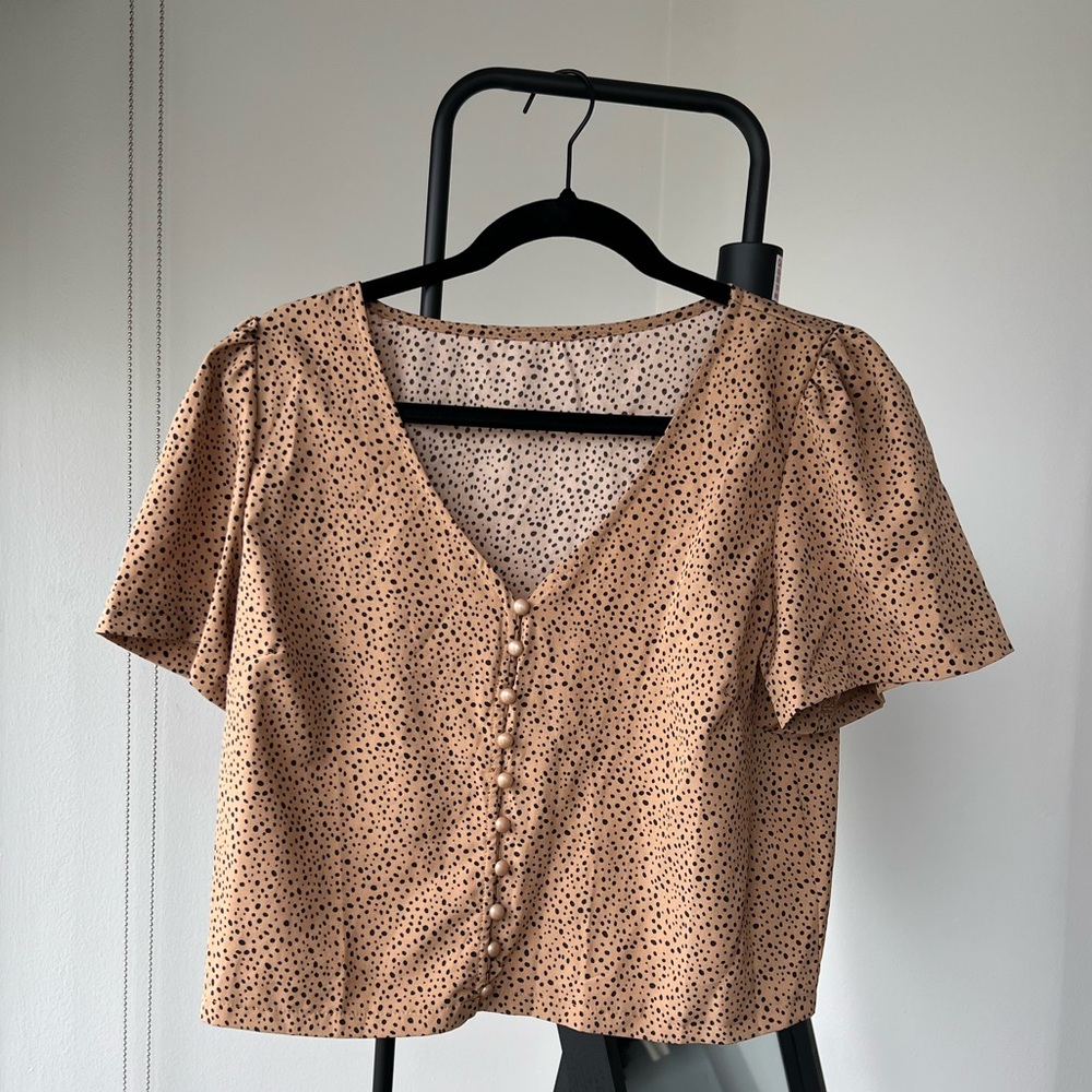 Cute blouse